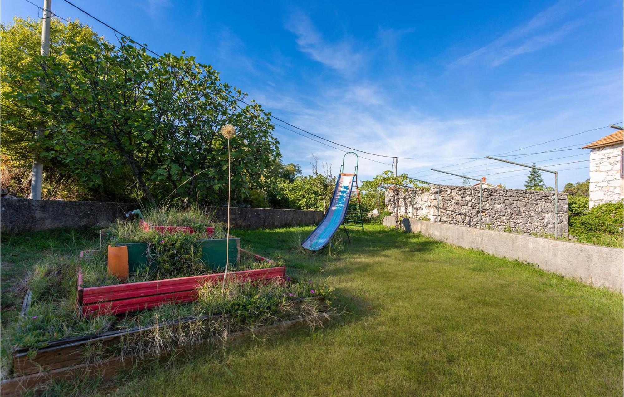 Beautiful Apartment In Malinska With Wifi Екстериор снимка